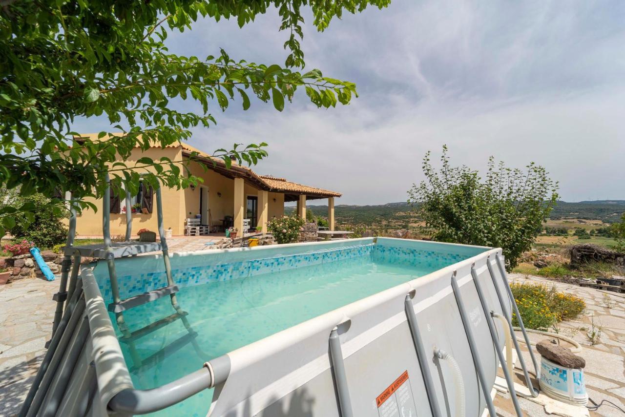 Perfugas Villa Immersa Nella Natura מראה חיצוני תמונה
